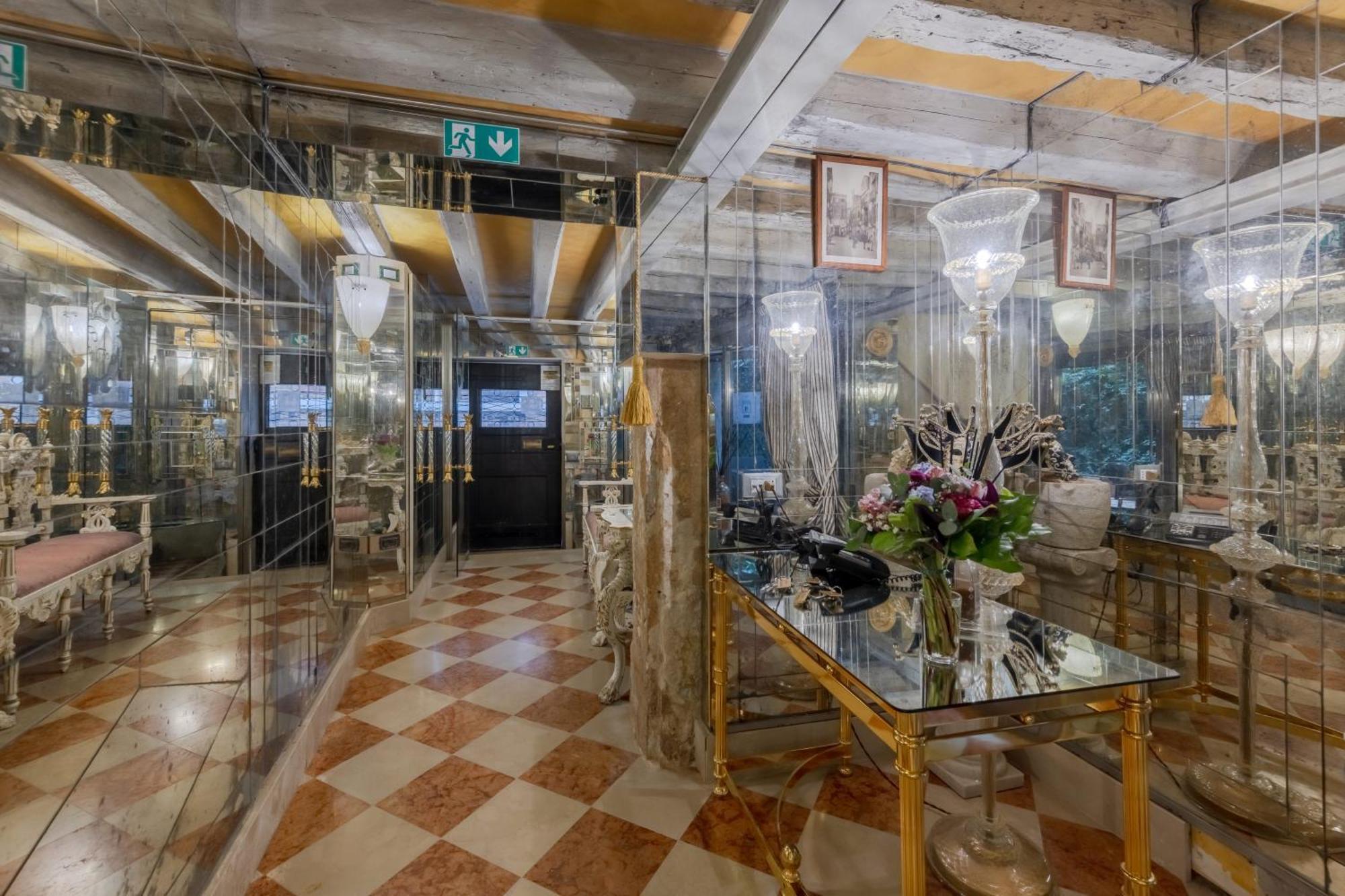 Ca Dell'Arte Bed & Breakfast Venesia Bagian luar foto